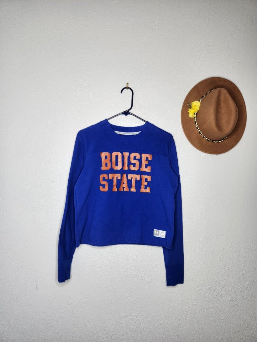 Under Armour Size M Boise State Sweatshirt
